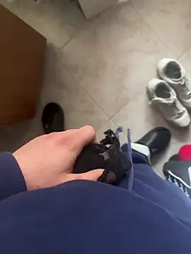 D4n13l47 online show from April 2, 2026, 4:13 pm