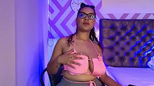 Violeta Collins online show from February 27, 2026, 2:39 pm