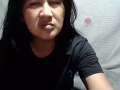 Snapshot of Sh1nbae22 chatting on May 20, 2026, 1:52 pm Sh1nbae22 online show from May 20, 2026, 1:52 pm