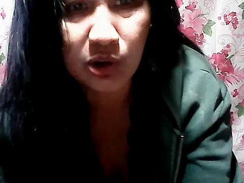 Snapshot of Sh1nbae22 chatting on February 17, 2026, 11:13 pm Sh1nbae22 online show from February 17, 2026, 11:13 pm