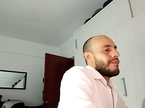 katasanz online show from February 19, 2026, 2:41 am