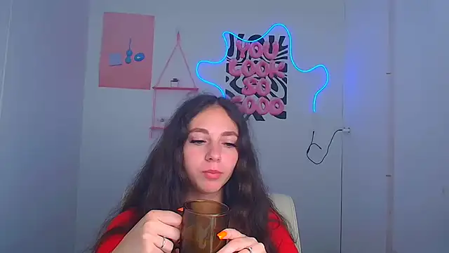 KissMeJulia online show from July 11, 2026, 5:52 am