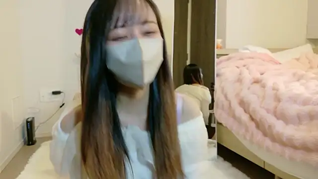 maichan v online show from February 23, 2026, 1:23 pm