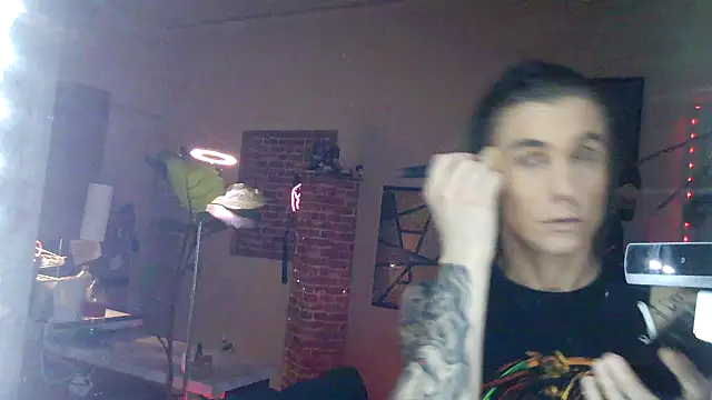 GoldenRish online show from July 11, 2026, 2:23 am