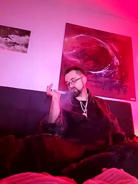 Snapshot of LargeLith chatting on February 25, 2026, 12:11 am LargeLith online show from February 25, 2026, 12:11 am