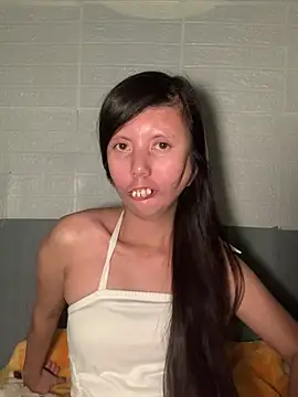 lady moon09 online show from April 2, 2026, 1:51 pm