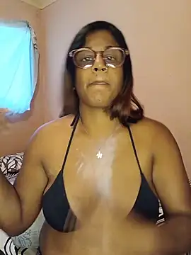 Snapshot of indianstrawberrylips4u chatting on June 11, 2026, 6:21 am indianstrawberrylips4u online show from June 11, 2026, 6:21 am