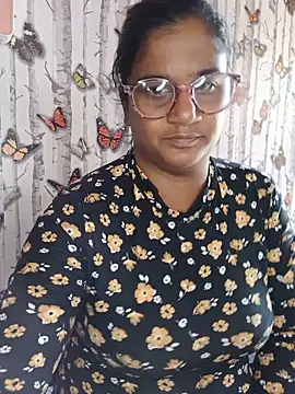 Snapshot of indianstrawberrylips4u chatting on May 27, 2026, 11:50 am indianstrawberrylips4u online show from May 27, 2026, 11:50 am