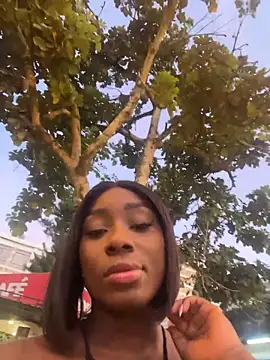 Snapshot of ZarahFerreira chatting on March 18, 2026, 11:27 pm ZarahFerreira online show from March 18, 2026, 11:27 pm