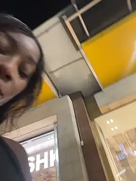 Snapshot of ZarahFerreira chatting on March 24, 2026, 12:32 am ZarahFerreira online show from March 24, 2026, 12:32 am