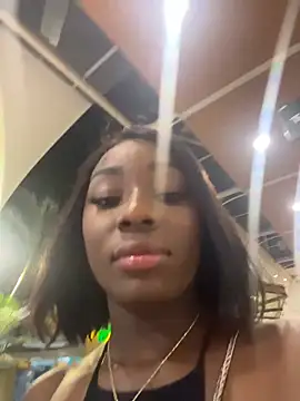 Snapshot of ZarahFerreira chatting on March 8, 2026, 1:44 am ZarahFerreira online show from March 8, 2026, 1:44 am