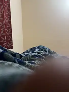 youngboywithcurvymilf online show from February 26, 2026, 3:23 pm