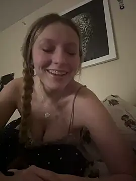 Snapshot of hyperafterdark chatting on March 2, 2026, 4:13 am hyperafterdark online show from March 2, 2026, 4:13 am