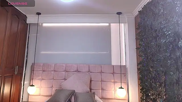 MoriahStorm online show from June 16, 2026, 12:38 pm