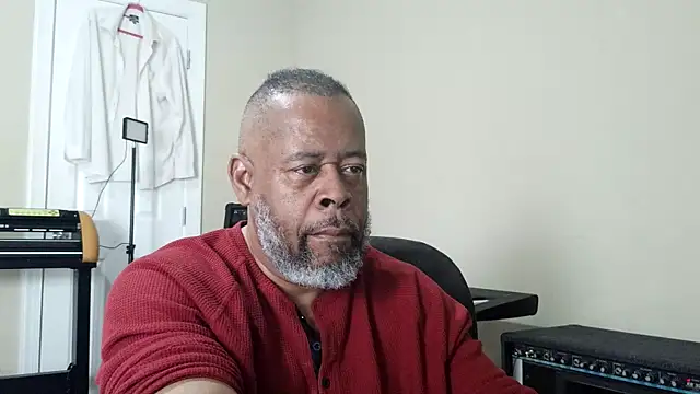 Cleozevo1961 online show from March 9, 2026, 9:18 pm