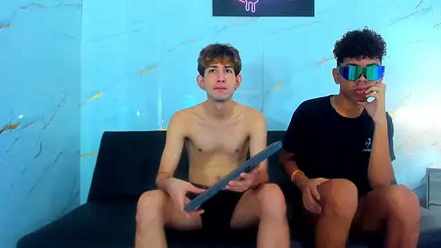 Snapshot of Spicy_guys chatting on February 19, 2026, 1:30 pm Spicy guys online show from February 19, 2026, 1:30 pm