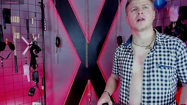 MrJustin Brianna BDSM online show from February 24, 2026, 6:53 pm