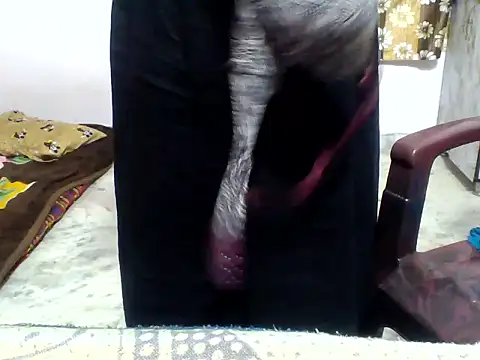 Angel honeybear 143 online show from March 4, 2026, 9:44 pm