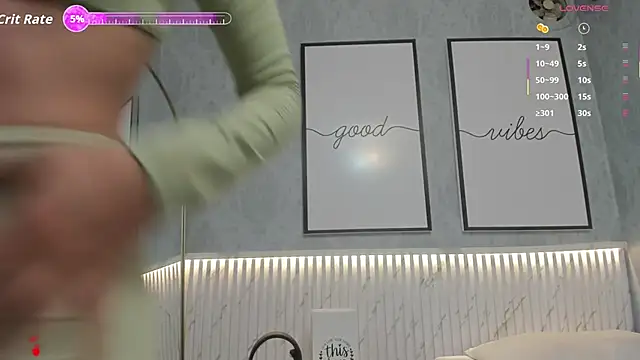 Snapshot of beautydoll18_ chatting on March 31, 2026, 10:28 am beautydoll18 online show from March 31, 2026, 10:28 am