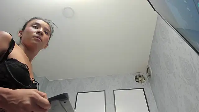 Snapshot of beautydoll18_ chatting on March 6, 2026, 10:10 am beautydoll18 online show from March 6, 2026, 10:10 am