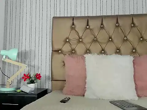 Snapshot of hanna_luciana chatting on April 21, 2026, 3:51 pm hanna luciana online show from April 21, 2026, 3:51 pm