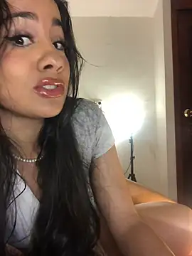 RebecaPalmer online show from May 23, 2026, 6:23 am