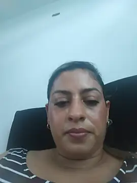 Snapshot of Marcela2408 chatting on May 25, 2026, 5:00 pm Marcela2408 online show from May 25, 2026, 5:00 pm