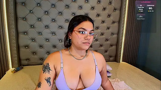 NAOMI cute  online show from March 16, 2026, 6:32 pm