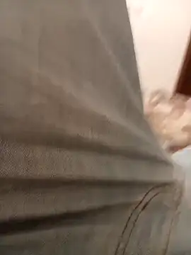 Snapshot of Mineirinho_85 chatting on March 15, 2026, 2:40 am Mineirinho 85 online show from March 15, 2026, 2:40 am