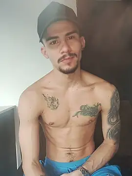 SharonTygaX online show from April 15, 2026, 10:10 pm