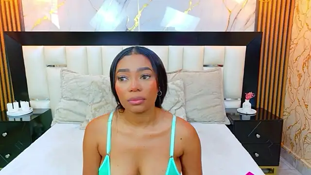 MiaDiamod online show from June 12, 2026, 12:36 pm