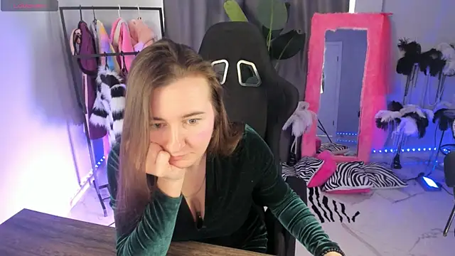 Golden Dragon online show from April 5, 2026, 8:43 am