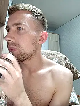 Snapshot of ---Dark--- chatting on May 6, 2026, 7:07 pm ---Dark--- online show from May 6, 2026, 7:07 pm