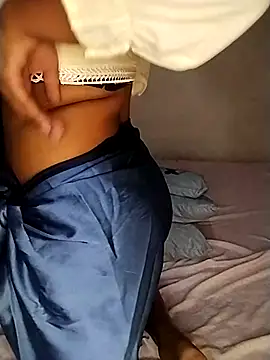 Snapshot of sugermoji chatting on March 16, 2026, 4:20 am sugermoji online show from March 16, 2026, 4:20 am