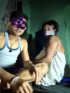 Snapshot of Saxycouple69 chatting on February 18, 2026, 5:09 pm Saxycouple69 online show from February 18, 2026, 5:09 pm