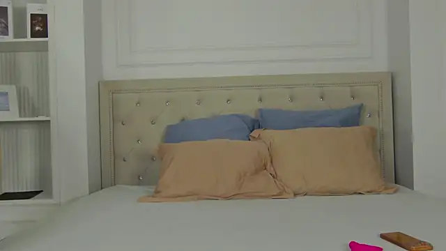 Snapshot of LynnAngel chatting on March 22, 2026, 4:30 pm LynnAngel online show from March 22, 2026, 4:30 pm