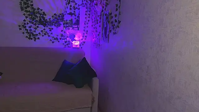 rinamandarina online show from February 21, 2026, 3:47 pm