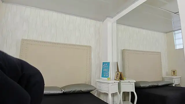 Snapshot of FernandaAvilax chatting on May 13, 2026, 6:26 pm FernandaAvilax online show from May 13, 2026, 6:26 pm