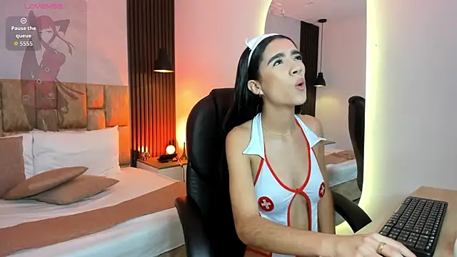 jasmin adams online show from March 14, 2026, 11:27 am