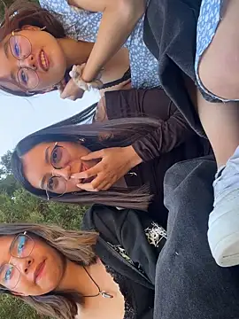 mila699  online show from February 25, 2026, 4:40 pm