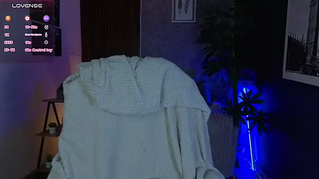 SophyAdams online show from March 31, 2026, 8:11 pm