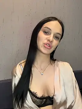 Snapshot of MilaYara chatting on February 23, 2026, 9:04 pm MilaYara online show from February 23, 2026, 9:04 pm