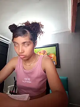 Snapshot of MeMore_44 chatting on February 26, 2026, 4:45 am MeMore 44 online show from February 26, 2026, 4:45 am