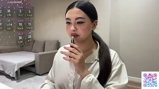 Snapshot of Sweet_BerryBabe chatting on June 14, 2026, 10:44 pm Sweet BerryBabe online show from June 14, 2026, 10:44 pm