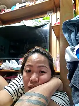 charmine1 online show from February 19, 2026, 10:45 am