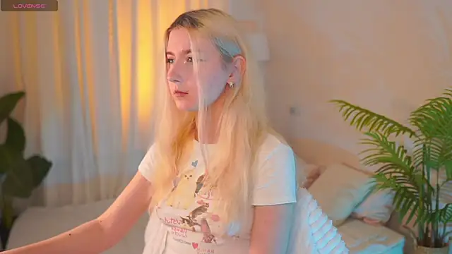 Aiko Takana online show from February 20, 2026, 12:51 pm