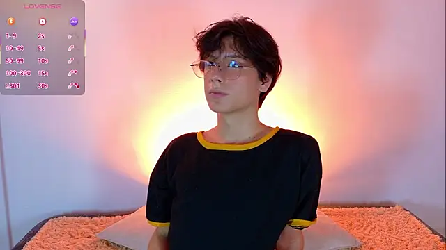 Snapshot of lui_x_dust chatting on March 2, 2026, 6:03 am lui x dust online show from March 2, 2026, 6:03 am