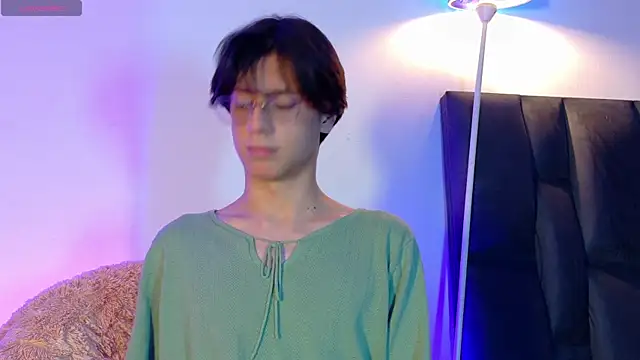 lui x dust online show from April 12, 2026, 3:32 am