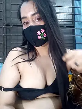 Snapshot of Choco_Mau chatting on February 21, 2026, 7:27 pm Choco Mau online show from February 21, 2026, 7:27 pm