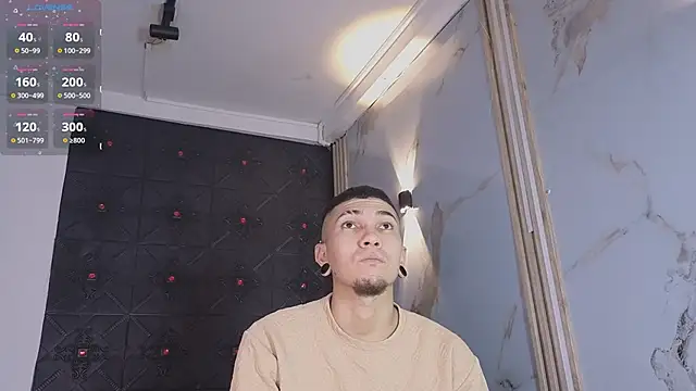 Logan and Reachel online show from April 10, 2026, 7:21 pm